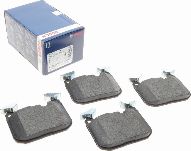 BOSCH 0 986 494 947 - Kit de plaquettes de frein, frein à disque cwaw.fr