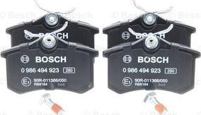 BOSCH 0 986 494 923 - Kit de plaquettes de frein, frein à disque cwaw.fr