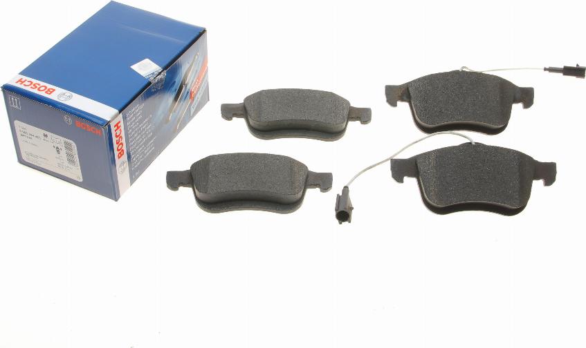 BOSCH 0 986 494 453 - Kit de plaquettes de frein, frein à disque cwaw.fr