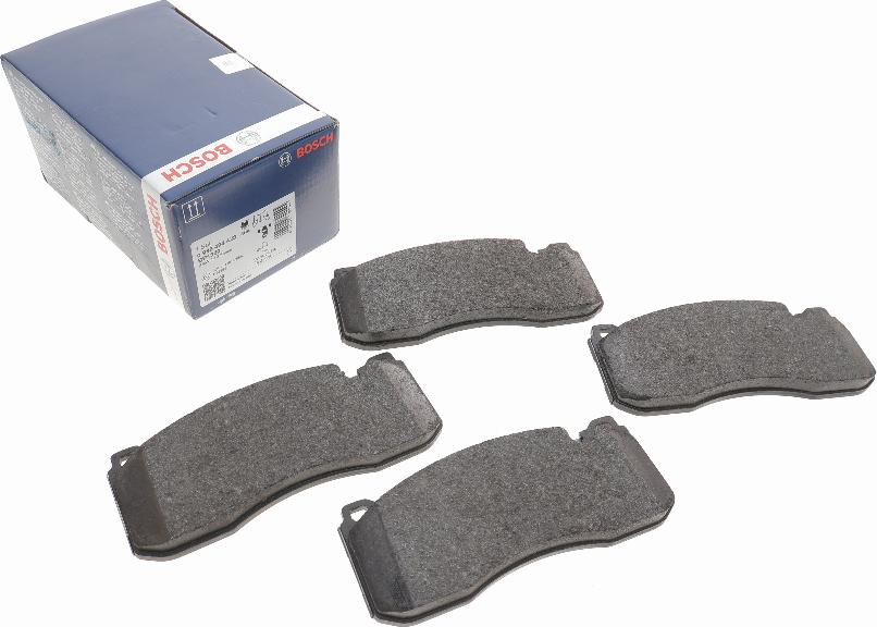 BOSCH 0 986 494 428 - Kit de plaquettes de frein, frein à disque cwaw.fr