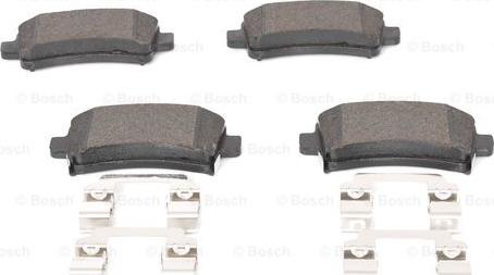 BOSCH 0 986 494 586 - Kit de plaquettes de frein, frein à disque cwaw.fr