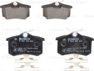 BOSCH 0 986 494 600 - Kit de plaquettes de frein, frein à disque cwaw.fr