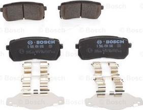 BOSCH 0 986 494 608 - Kit de plaquettes de frein, frein à disque cwaw.fr