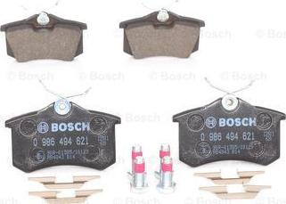 BOSCH 0 986 494 621 - Kit de plaquettes de frein, frein à disque cwaw.fr