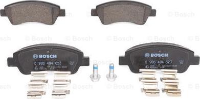 BOSCH 0 986 494 623 - Kit de plaquettes de frein, frein à disque cwaw.fr