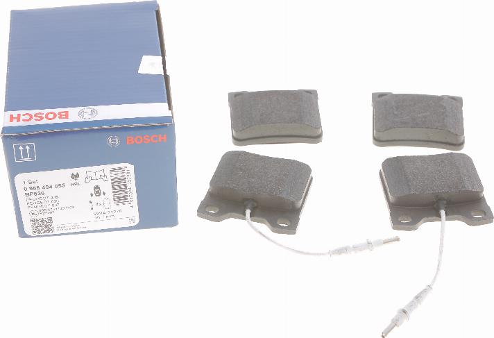 BOSCH 0 986 494 055 - Kit de plaquettes de frein, frein à disque cwaw.fr