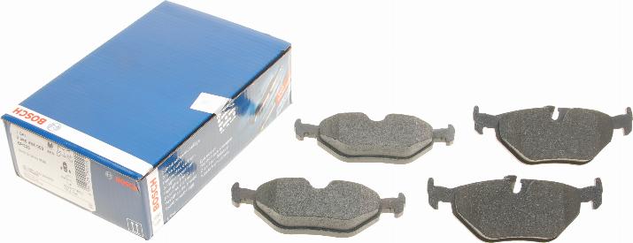 BOSCH 0 986 494 009 - Kit de plaquettes de frein, frein à disque cwaw.fr