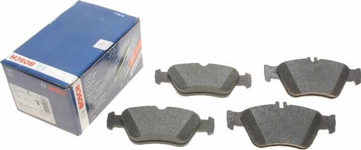 BOSCH 0 986 494 002 - Kit de plaquettes de frein, frein à disque cwaw.fr