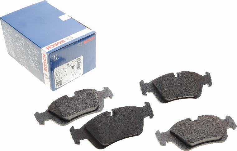 BOSCH 0 986 494 015 - Kit de plaquettes de frein, frein à disque cwaw.fr