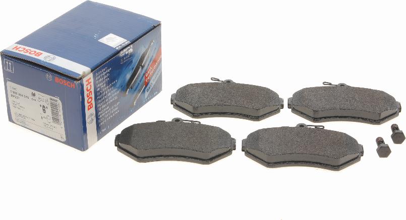 BOSCH 0 986 494 010 - Kit de plaquettes de frein, frein à disque cwaw.fr