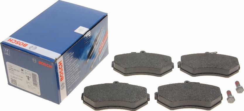 BOSCH 0 986 494 021 - Kit de plaquettes de frein, frein à disque cwaw.fr