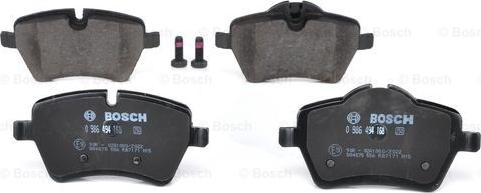 BOSCH 0 986 494 168 - Kit de plaquettes de frein, frein à disque cwaw.fr