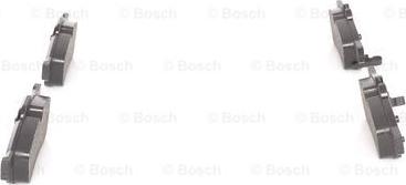 BOSCH 0 986 494 130 - Kit de plaquettes de frein, frein à disque cwaw.fr