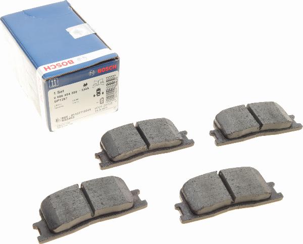 BOSCH 0 986 494 359 - Kit de plaquettes de frein, frein à disque cwaw.fr