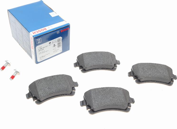 BOSCH 0 986 494 303 - Kit de plaquettes de frein, frein à disque cwaw.fr