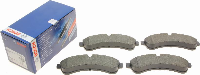 BOSCH 0 986 494 335 - Kit de plaquettes de frein, frein à disque cwaw.fr