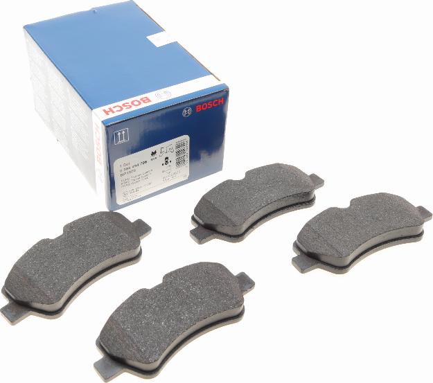 BOSCH 0 986 494 796 - Kit de plaquettes de frein, frein à disque cwaw.fr