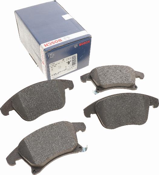 BOSCH 0 986 494 744 - Kit de plaquettes de frein, frein à disque cwaw.fr