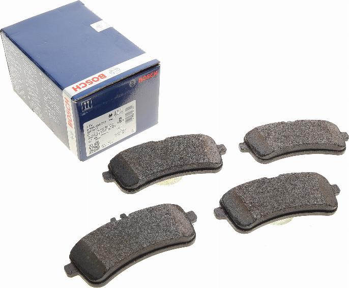 BOSCH 0 986 494 763 - Kit de plaquettes de frein, frein à disque cwaw.fr