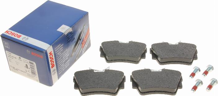 BOSCH 0 986 495 487 - Kit de plaquettes de frein, frein à disque cwaw.fr