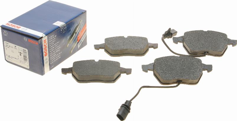 BOSCH 0 986 495 232 - Kit de plaquettes de frein, frein à disque cwaw.fr