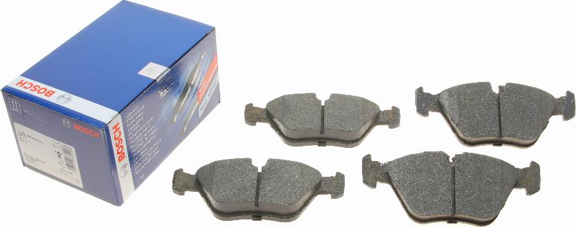 BOSCH 0 986 490 640 - Kit de plaquettes de frein, frein à disque cwaw.fr