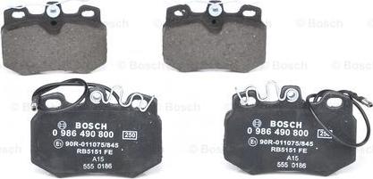 BOSCH 0 986 490 800 - Kit de plaquettes de frein, frein à disque cwaw.fr