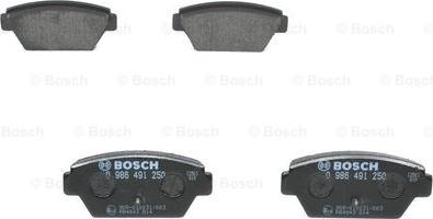 BOSCH 0 986 491 250 - Kit de plaquettes de frein, frein à disque cwaw.fr