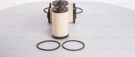 BOSCH 0 986 450 704 - Filtre à carburant cwaw.fr