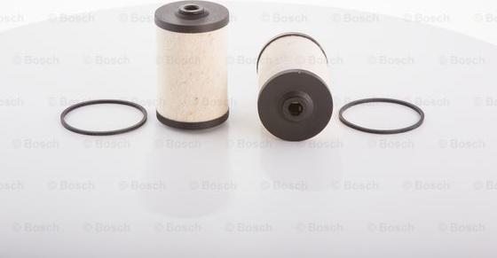 BOSCH 0 986 450 702 - Filtre à carburant cwaw.fr