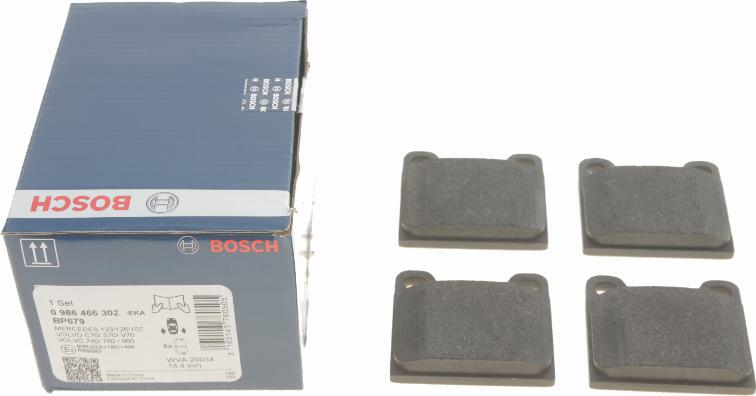 BOSCH 0 986 466 302 - Kit de plaquettes de frein, frein à disque cwaw.fr