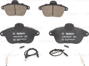 BOSCH 0 986 460 951 - Kit de plaquettes de frein, frein à disque cwaw.fr