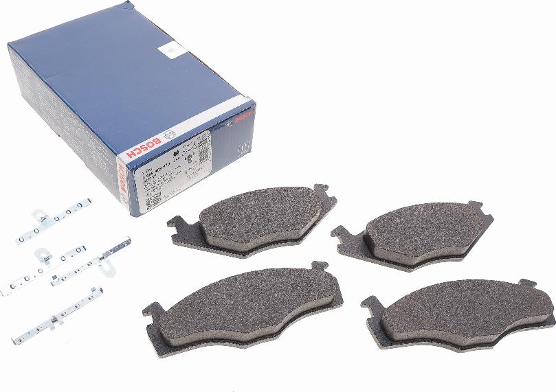 BOSCH 0 986 468 873 - Kit de plaquettes de frein, frein à disque cwaw.fr