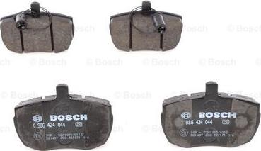 BOSCH 0 986 424 044 - Kit de plaquettes de frein, frein à disque cwaw.fr