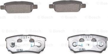 BOSCH 0 986 424 814 - Kit de plaquettes de frein, frein à disque cwaw.fr