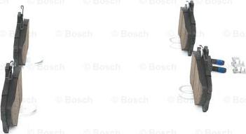 BOSCH 0 986 424 370 - Kit de plaquettes de frein, frein à disque cwaw.fr