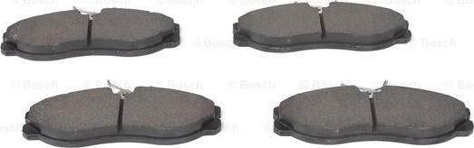 BOSCH 0 986 424 204 - Kit de plaquettes de frein, frein à disque cwaw.fr