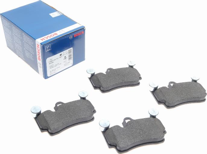 BOSCH 0 986 424 741 - Kit de plaquettes de frein, frein à disque cwaw.fr