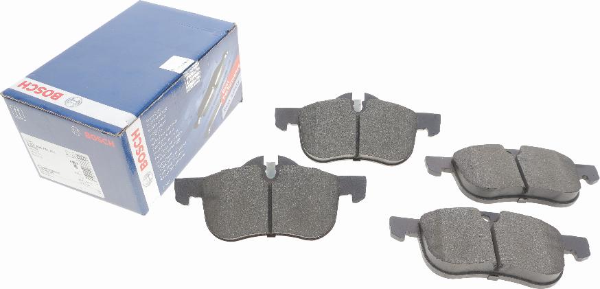 BOSCH 0 986 424 758 - Kit de plaquettes de frein, frein à disque cwaw.fr