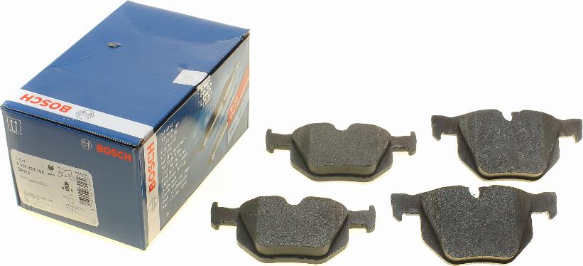 BOSCH 0 986 424 766 - Kit de plaquettes de frein, frein à disque cwaw.fr