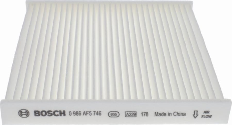 BOSCH 0 986 AF5 746 - Filtre, air de l'habitacle cwaw.fr