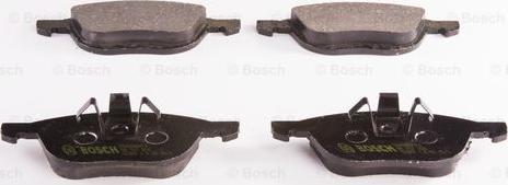 BOSCH 0 986 BB0 974 - Kit de plaquettes de frein, frein à disque cwaw.fr