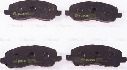 BOSCH 0 986 BB0 590 - Kit de plaquettes de frein, frein à disque cwaw.fr