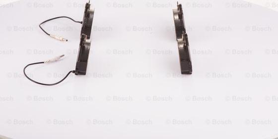 BOSCH 0 986 BB0 082 - Kit de plaquettes de frein, frein à disque cwaw.fr