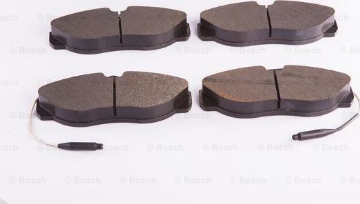 BOSCH 0 986 BB0 145 - Kit de plaquettes de frein, frein à disque cwaw.fr