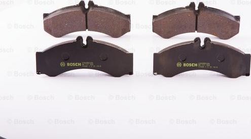 BOSCH 0 986 BB0 286 - Kit de plaquettes de frein, frein à disque cwaw.fr