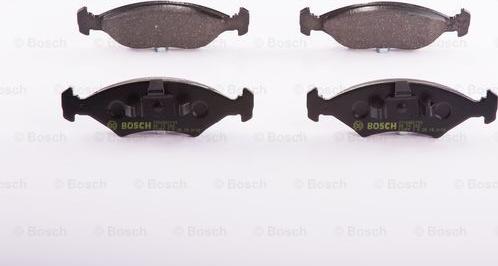 BOSCH 0 986 BB0 793 - Kit de plaquettes de frein, frein à disque cwaw.fr