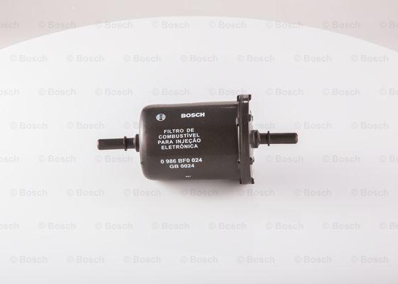 BOSCH 0 986 BF0 024 - Filtre à carburant cwaw.fr