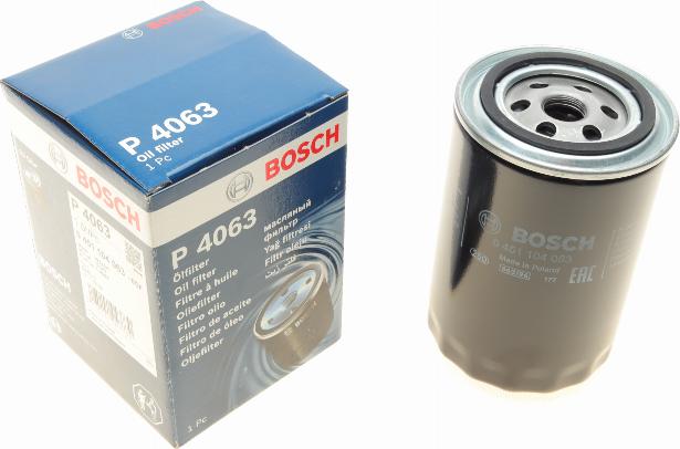 BOSCH 0 451 104 063 - Filtre à huile cwaw.fr