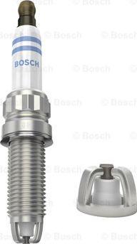 BOSCH 0 242 140 560 - Bougie d'allumage cwaw.fr